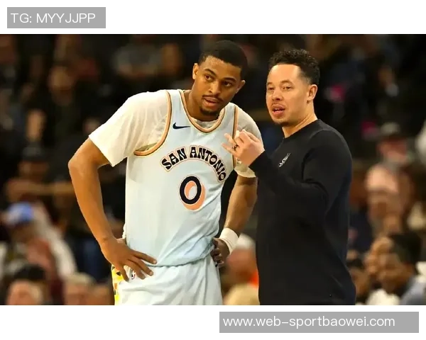 米奇约翰逊：客场挑战增强球队凝聚力与团结精神